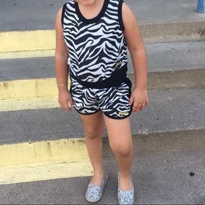 Cute 2 piece top & bottom